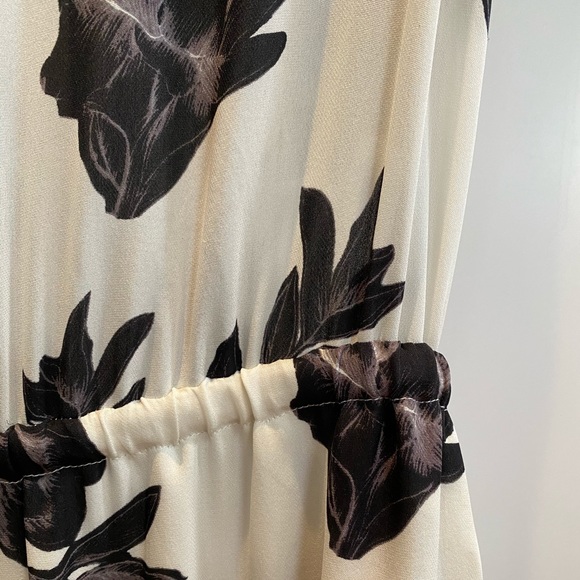 Aritzia NWT Babaton 100% Silk Benedict Dress - Picture 5 of 15